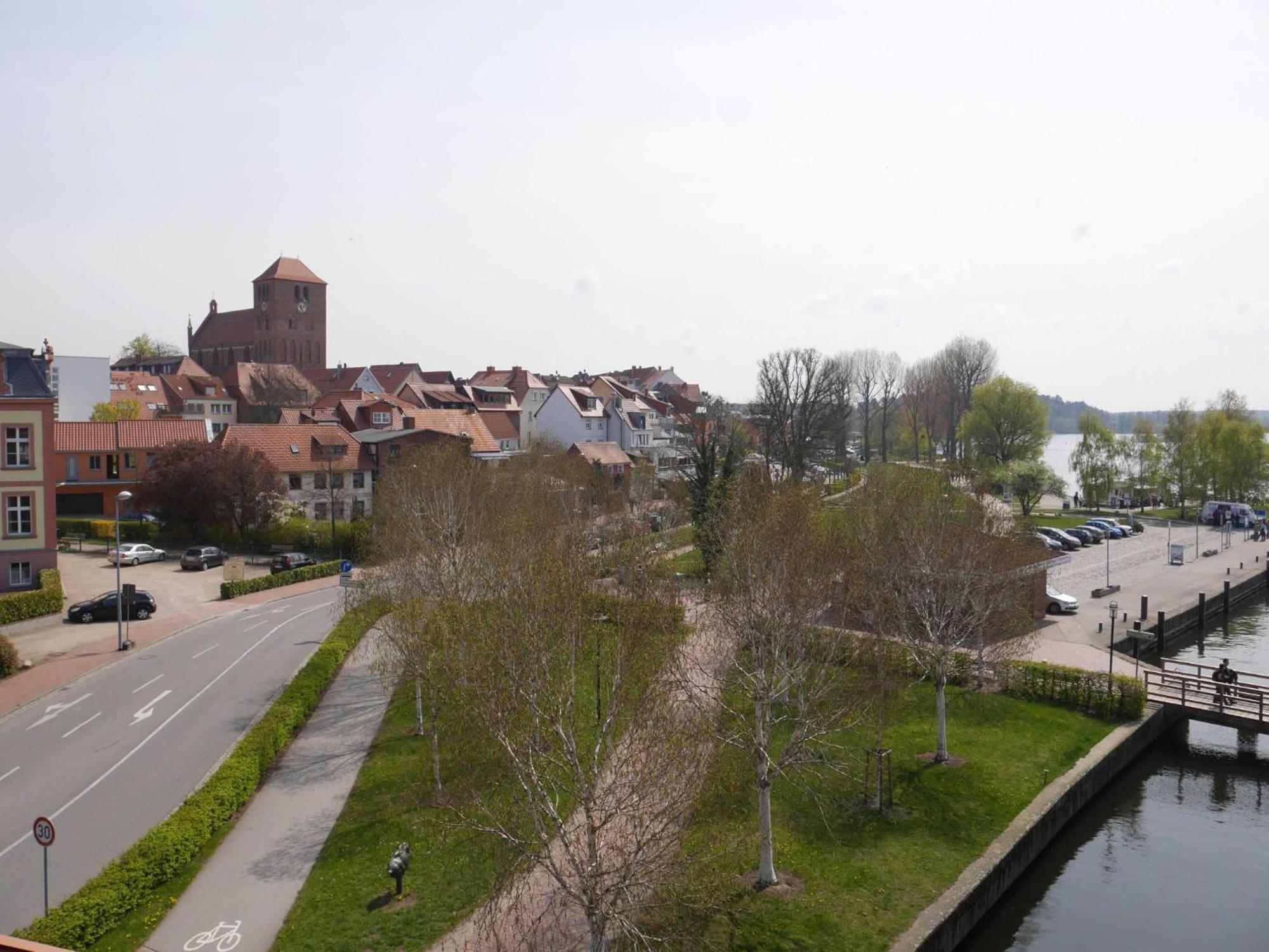 Kietzspeicher App 21 Waren  Esterno foto